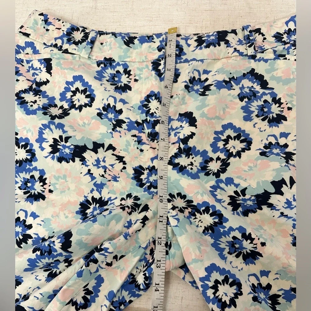 Talbots Floral Women Shorts - Blue and Cream🌴☀️